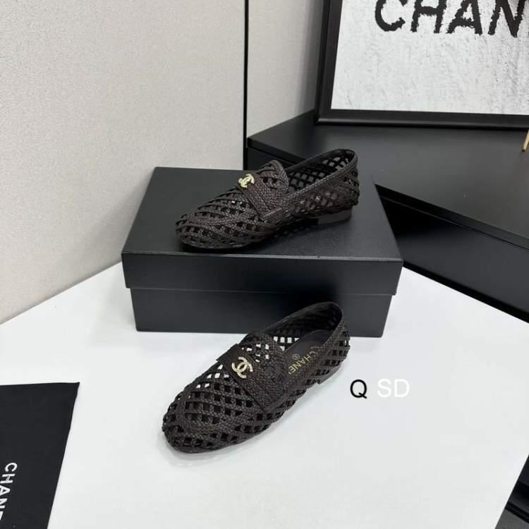 Picture of Chanel Shoes _SKUChaenlsz35-40SD04152556